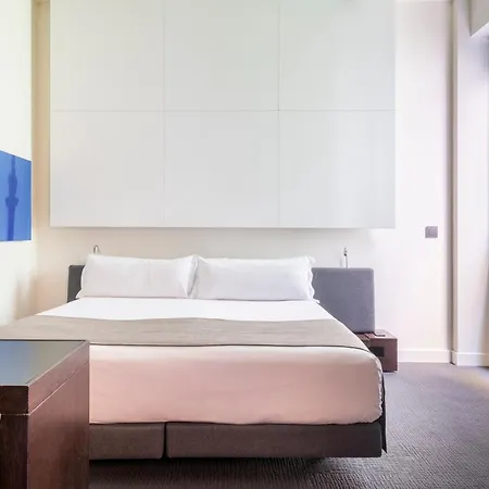 Sixtytwo Hotel 4*