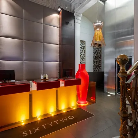 シックスティツー 4*