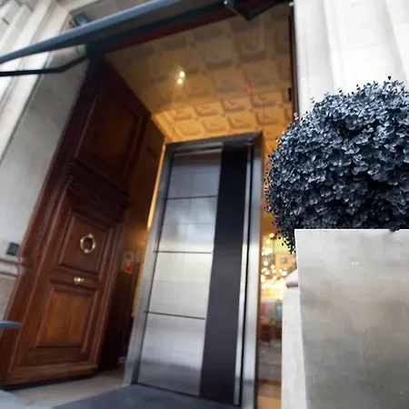 Sixtytwo Hotel 4*