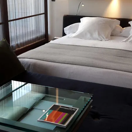 Hotel Sixtytwo 4*
