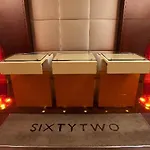 Sixtytwo Otel