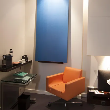 Sixtytwo Hotel 4*