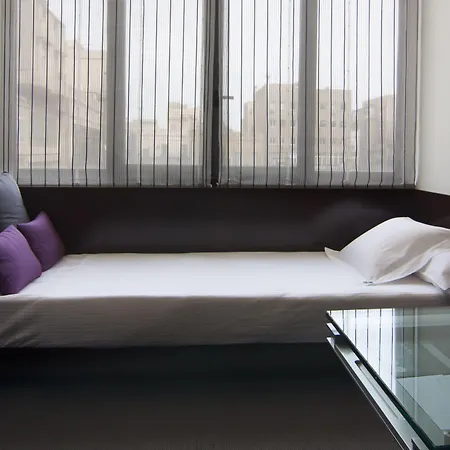 シックスティツー ホテル 4*