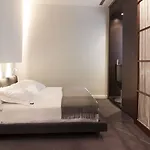 سيكستي تو 4*